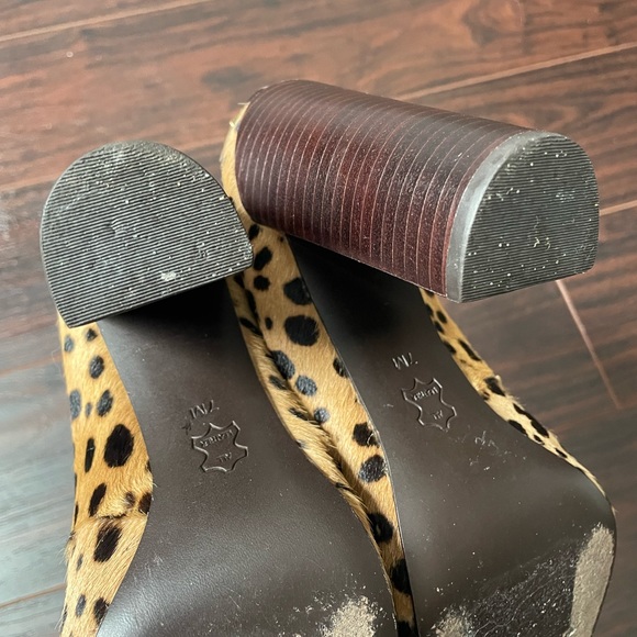 Tory Burch size 7 cheetah heels - Picture 5 of 7
